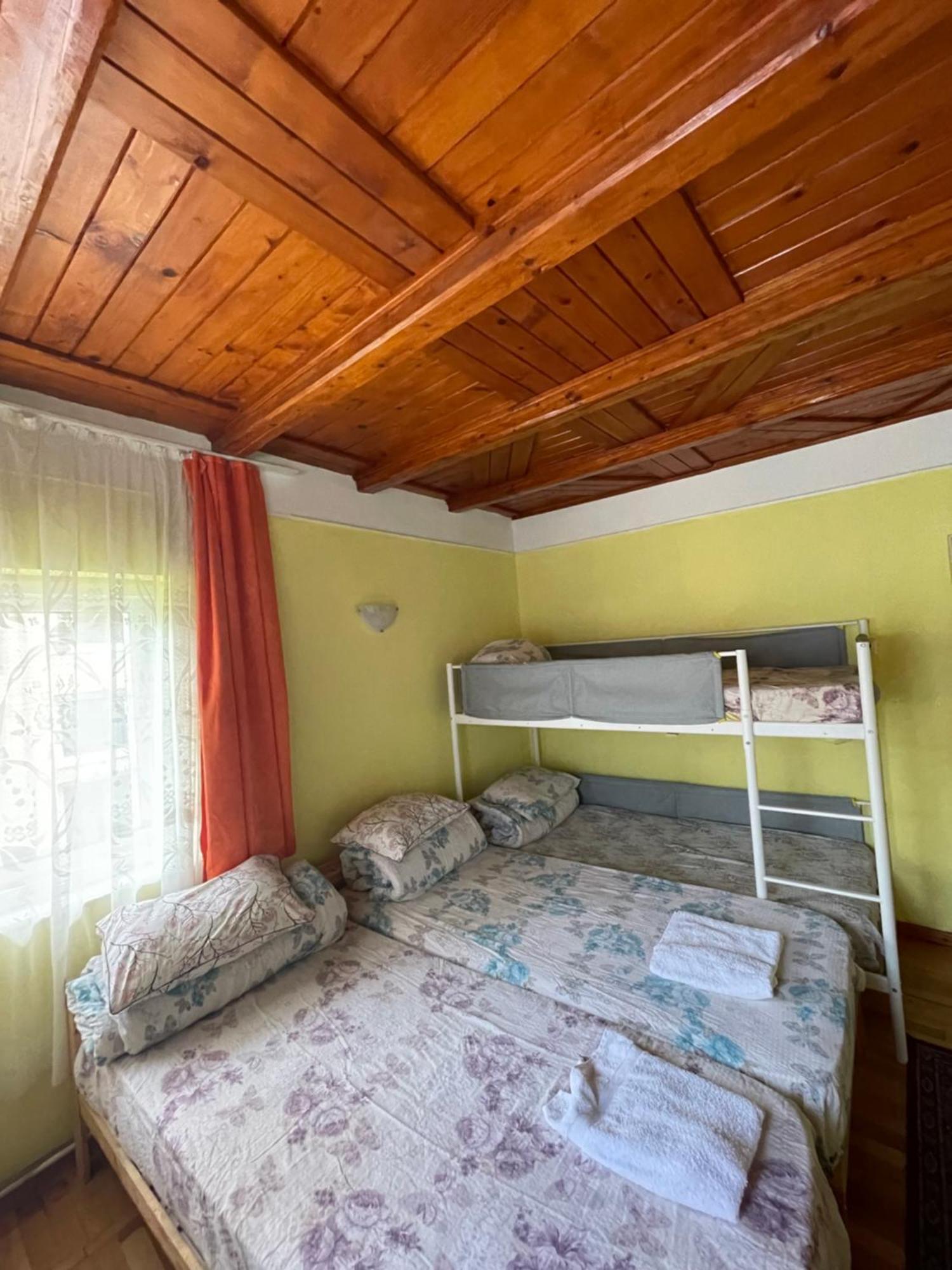 Constantinescu A. Hotel Busteni Luaran gambar